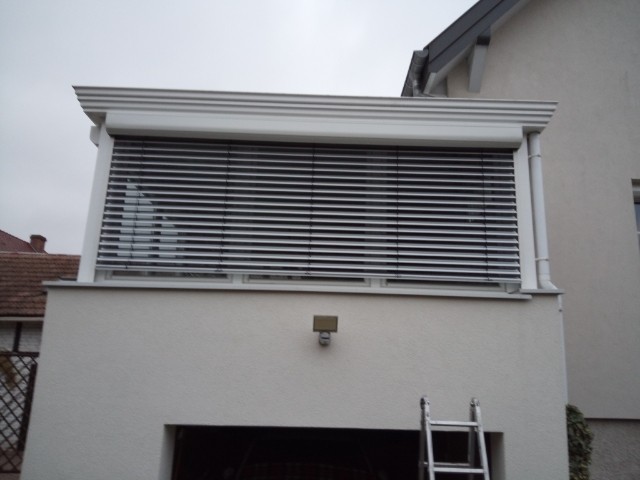 Brise soleil avec lame en aluminium orientable